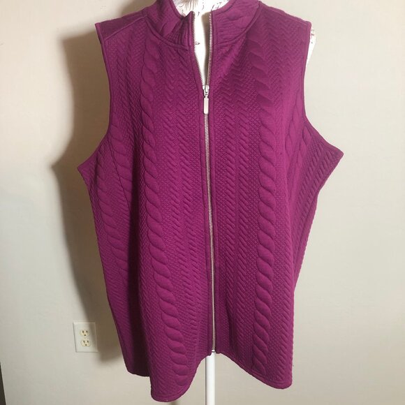 Elevate Your Style: The Perfect Purple Vest, Just For You! - Picture 1 of 6